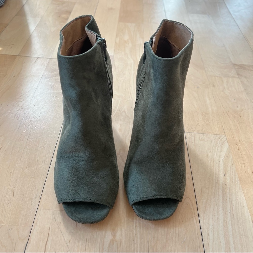 Comfortable peep toe booties